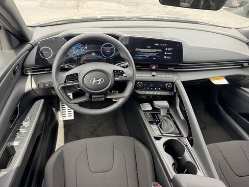 New 2026 Hyundai Elantra Sport FWD image 15