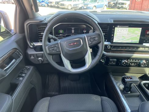 Used 2025 GMC Sierra 1500 Elevation RWD image 31