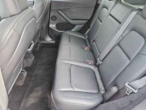 Used 2022 Tesla Model Y Performance image 20