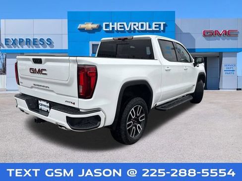 Used 2024 GMC Sierra 1500 AT4 w/ Technology Package AWD/4WD image 3