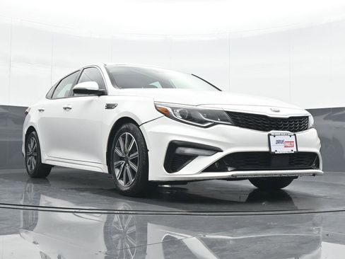 Used 2020 Kia Optima EX image 24