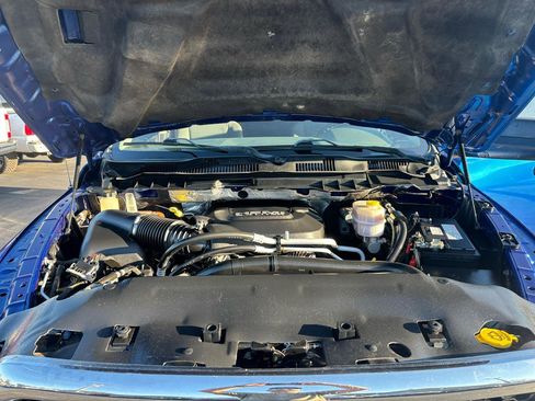 Used 2018 RAM 2500 Tradesman w/ Chrome Appearance Group image 16