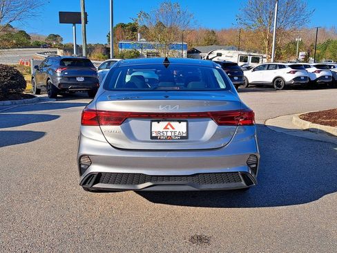 Used 2023 Kia Forte LXS image 7