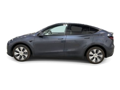 Certified 2023 Tesla Model Y Long Range AWD/4WD image 3