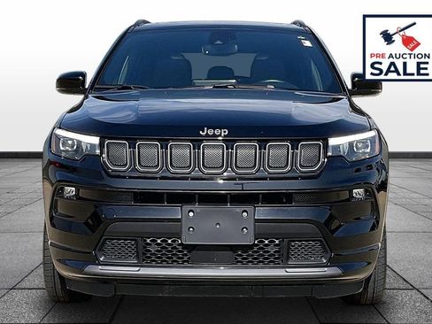 Used 2022 Jeep Compass High Altitude AWD/4WD image 3