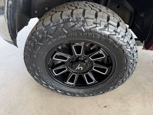 Used 2017 RAM 2500 SLT w/ Luxury Group AWD/4WD image 46