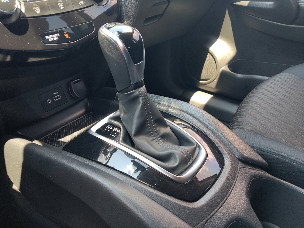 Used 2019 Nissan Rogue S w/ Special Edition Package FWD image 26
