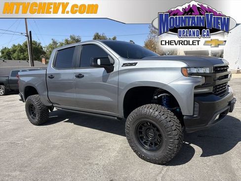 Used 2021 Chevrolet Silverado 1500 LT Trail Boss w/ LT Trail Boss Premium Package AWD/4WD image 1