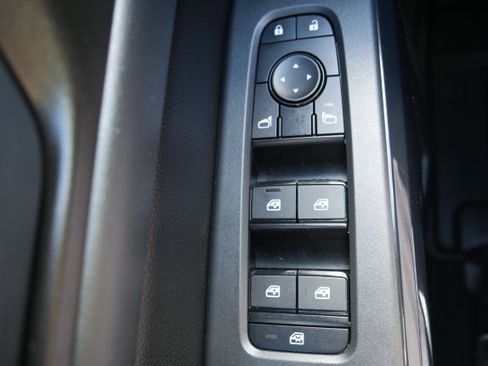 Used 2024 Nissan Pathfinder SV w/ SV Premium Package AWD/4WD image 29