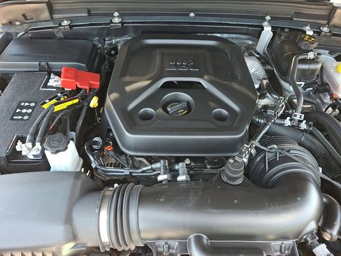 Used 2025 Jeep Wrangler Sport AWD/4WD image 26