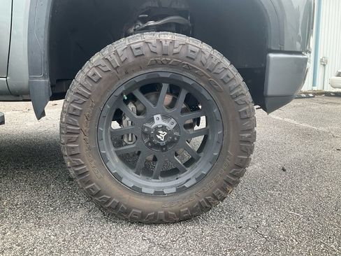 Used 2020 GMC Sierra 1500 AT4 w/ AT4 Premium Package AWD/4WD image 10