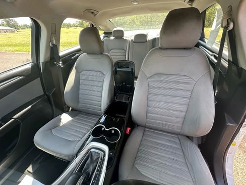 Used 2016 Ford Fusion S image 15