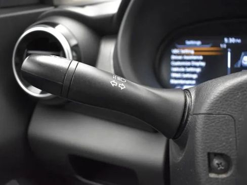 Used 2023 Nissan Kicks SV FWD image 25