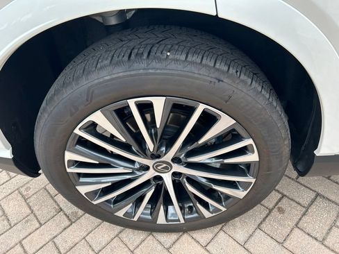 Used 2026 Lexus RX 350 Premium Plus w/ Accessory Package (Z1) FWD image 10