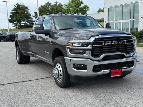 New 2026 RAM 3500 Big Horn AWD/4WD image 2