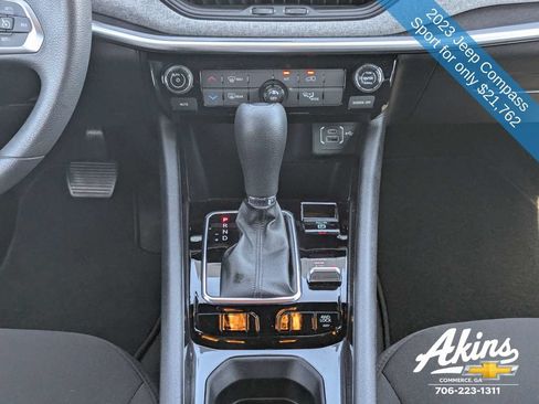 Used 2023 Jeep Compass Sport AWD/4WD image 18