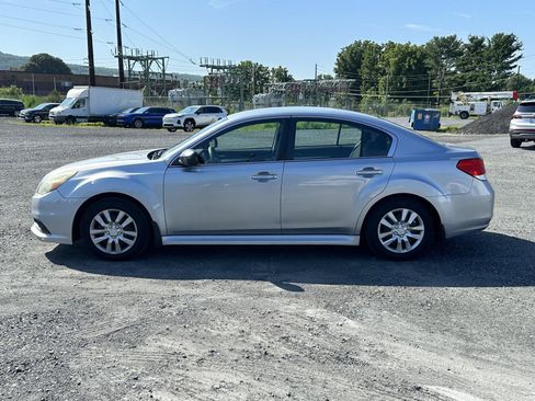 Used 2013 Subaru Legacy 2.5i AWD/4WD image 5