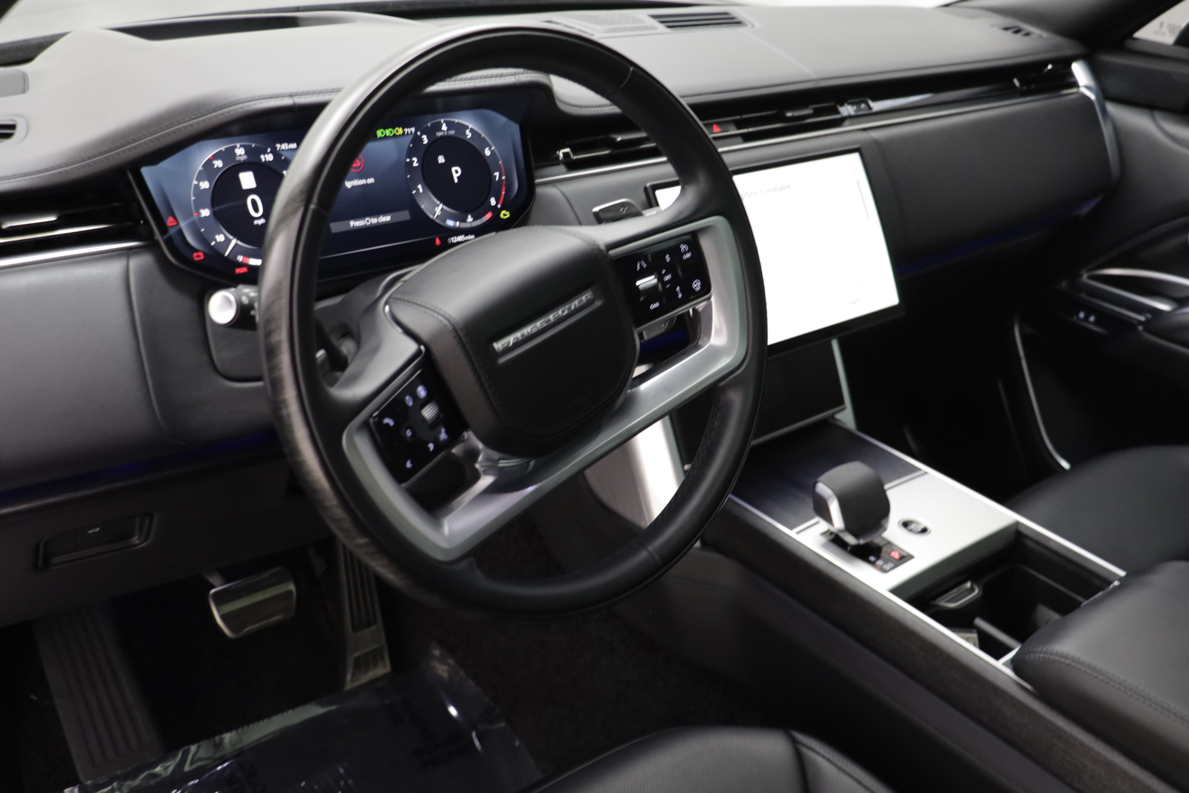 Used 2025 Land Rover Range Rover Autobiography AWD/4WD image 6