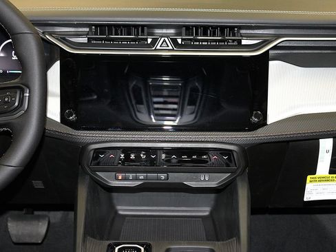 New 2026 Jeep Cherokee Limited AWD/4WD image 13
