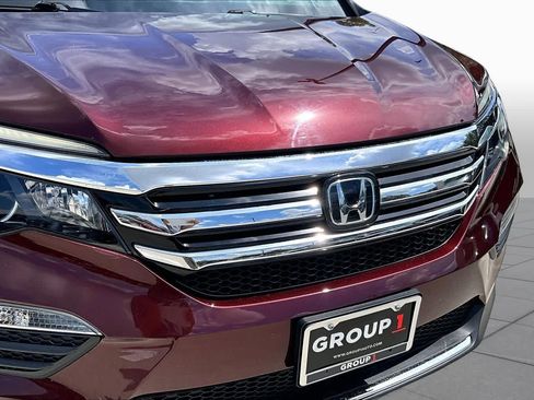 Used 2018 Honda Pilot Touring image 28