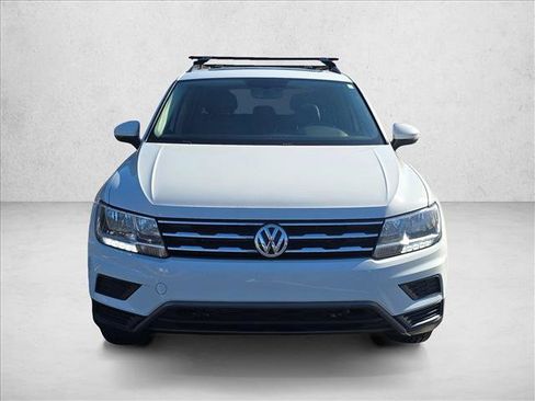 Used 2021 Volkswagen Tiguan SE image 2