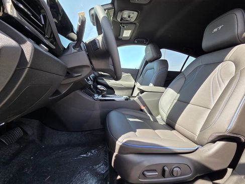 New 2026 Buick Envista Sport Touring w/ Convenience I Package image 23