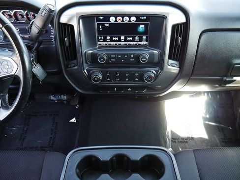 Used 2019 Chevrolet Silverado 1500 LT AWD/4WD image 19