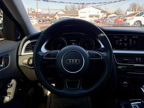 Used 2016 Audi A4 2.0T Premium Plus w/ Technology Package image 37