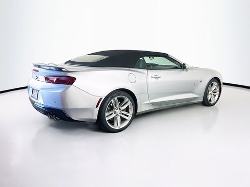 Used 2017 Chevrolet Camaro SS RWD image 9