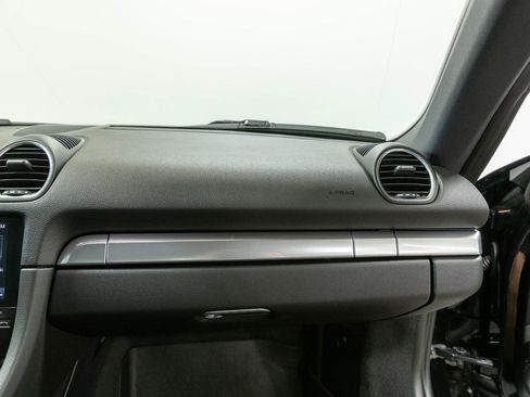 Used 2018 Porsche 718 Cayman RWD image 65