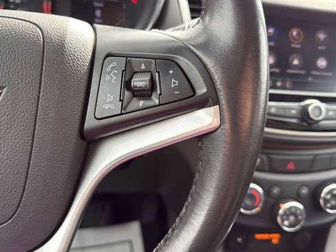 Used 2020 Chevrolet Trax LT w/ Redline Edition image 31
