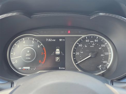 New 2025 Nissan Versa SV w/ Trunk Package image 21