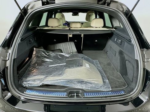 Used 2024 Mercedes-Benz GLC 300 4MATIC image 26