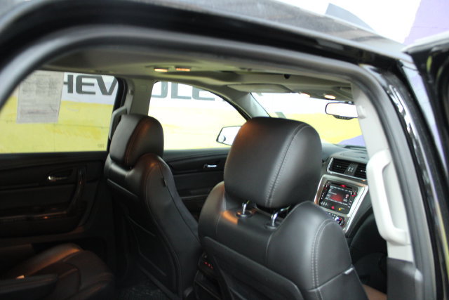 Used 2016 GMC Acadia SLT AWD/4WD image 10