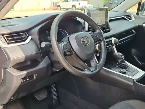 Used 2024 Toyota RAV4 LE AWD/4WD image 10