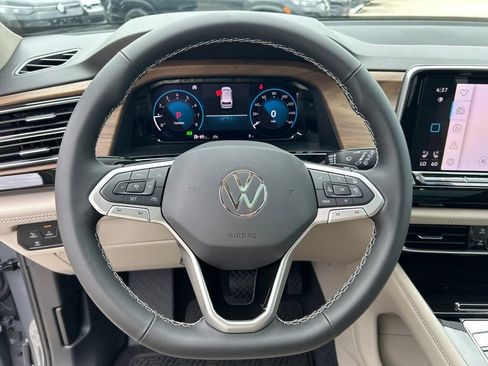 New 2026 Volkswagen Atlas SE FWD image 24