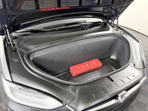Used 2018 Tesla Model X 75D AWD/4WD image 24