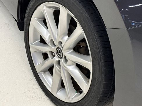 Used 2017 MAZDA MAZDA3 Touring w/ Popular Equipment Package FWD image 10