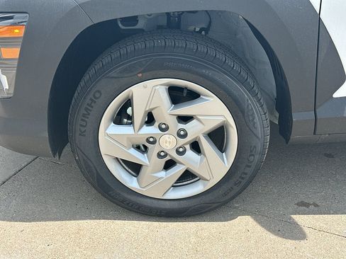 New 2026 Hyundai Kona SE AWD/4WD image 3