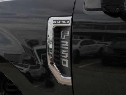 Used 2017 Ford F250 Platinum w/ Platinum Ultimate Package image 17