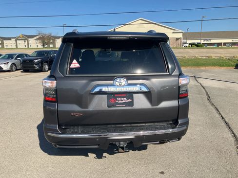 Used 2017 Toyota 4Runner Limited image 6