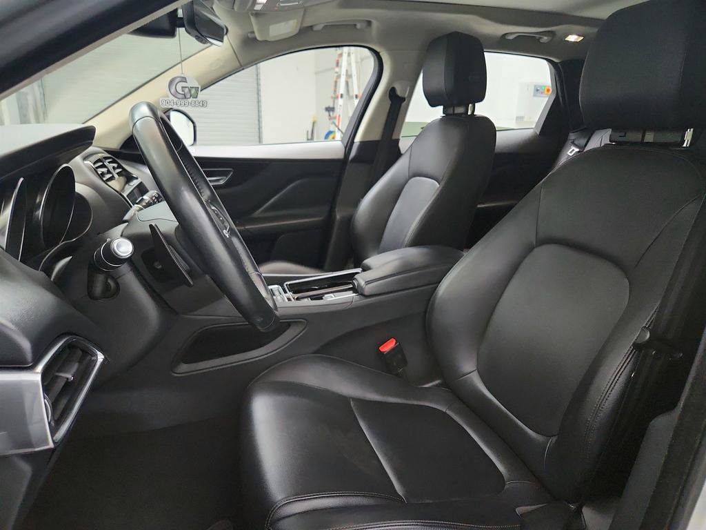 Used 2020 Jaguar F-PACE Premium AWD/4WD image 14