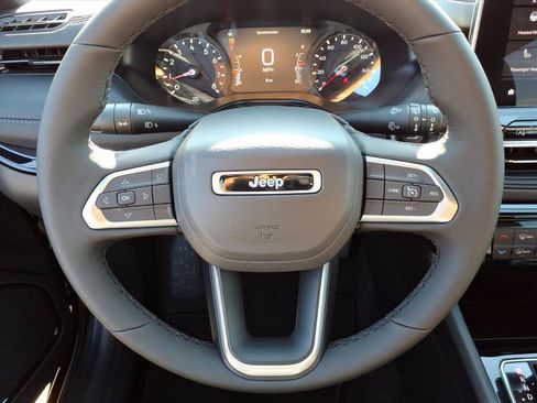 New 2026 Jeep Compass Latitude AWD/4WD image 21