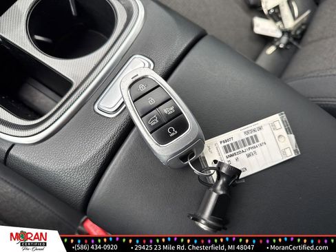 Used 2023 Hyundai Santa Fe SEL image 30