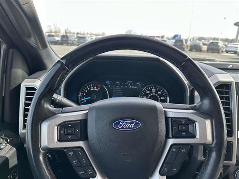 Used 2020 Ford F150 Platinum w/ Equipment Group 701A Luxury image 17