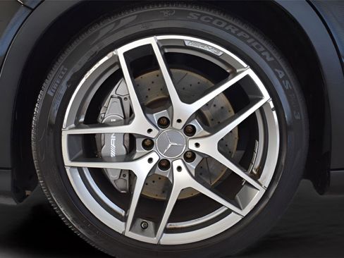 Used 2015 Mercedes-Benz GLA 45 AMG 4MATIC image 29