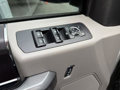 Used 2015 Ford F150 XLT w/ Equipment Group 301A Mid image 18