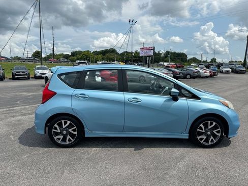Used 2015 Nissan Versa Note SR w/ SR Convenience Package FWD image 6