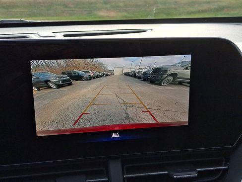 Used 2024 Chevrolet Trax RS w/ Sunroof Package image 20