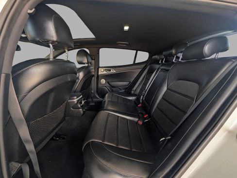Used 2018 Kia Stinger GT2 RWD image 24